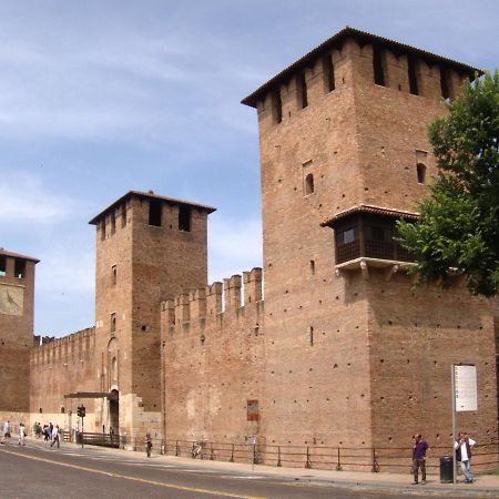 Castle View Lodge Intero Appartamento Verona Centro Storico Exterior photo