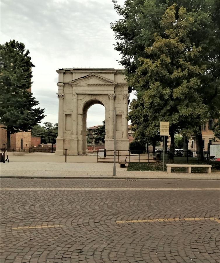 Castle View Lodge Intero Appartamento Verona Centro Storico Exterior photo