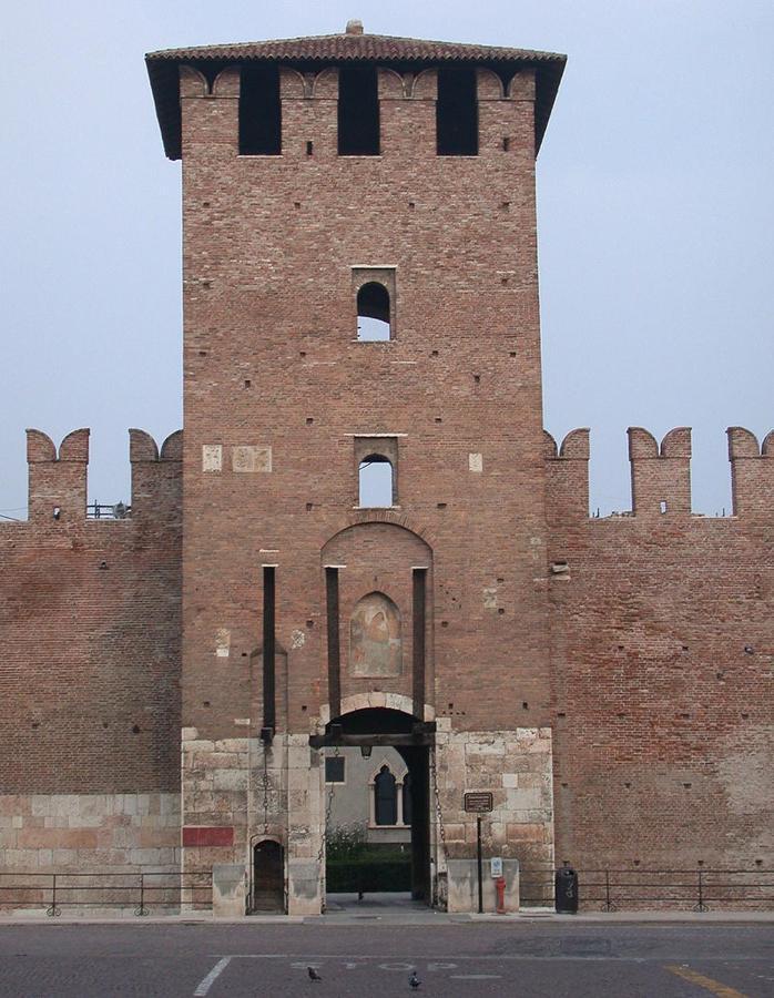 Castle View Lodge Intero Appartamento Verona Centro Storico Exterior photo